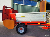 Manure spreader  Mestverspreider 2.5 Ton