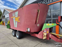Vertical feed mixer Strautmann Verti-Mix 2000 GEREVISEERD!