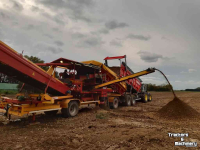 Receiving hopper Spinnekop Spinnekop Combine receiving hopper with cleaner ,inspection conveyor and elevator