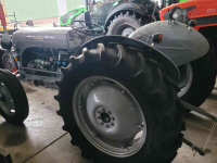 Oldtimers Massey Ferguson Ferguson TEF 20