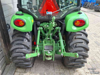 Horticultural Tractors John Deere 3033R compact tractor smalspoor hydrostaat tuin en park communal kleine trekker mini