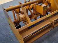 Spader machine Selvatici spitmachine 1606 VJ