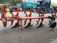 Ploughs Kuhn Master 120 4 schaar ploeg