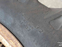 Wheels, Tyres, Rims & Dual spacers Molcon 12.4-32 (12.4X32) Dubbellucht wielen velgen banden 3-ster