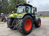 Tractor Claas Arion 660