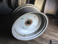 Wheels, Tyres, Rims & Dual spacers Same 13-28 (110-152-8)