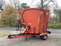 Vertical feed mixer RMH Voermengwagen
