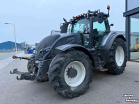 Tractor Valtra T214