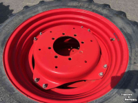 Wheels, Tyres, Rims & Dual spacers BKT 320/85- r 34