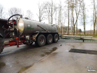 Grassland injector  Briri VTRW 22400 Güllefass mit Schleppschuh