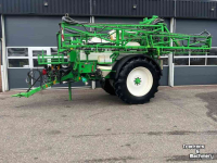 Fieldsprayer pull-type CHD 3033