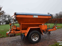 Snow Removal Equipment  Zoutstrooier