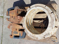 Frontweights Valmet wielgewichten valmet 70kg  frontgewichten valtra 37.5