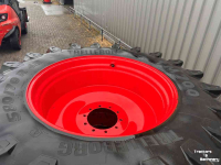 Wheels, Tyres, Rims & Dual spacers Trelleborg 580/70R42 wielen 2 stuks