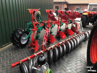 Ploughs Kverneland 3300S met variomat