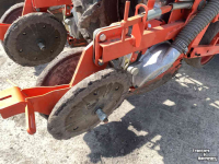 Seed drill Kuhn Planter M 300 bietenzaaier / mäiszaaier