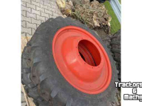 Wheels, Tyres, Rims & Dual spacers Alliance 270/95R36 95%