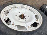 Wheels, Tyres, Rims & Dual spacers BKT 300/95R46 + 320/90R46