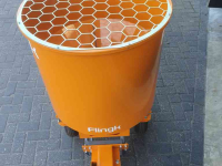 Sawdust spreader for boxes Flingk SE250