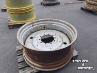 Wheels, Tyres, Rims & Dual spacers New Holland Velgen 18x42