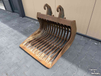 Skeleton buckets  Puinbak