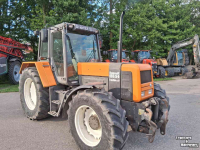 Tractor Renault 155.54 turbo