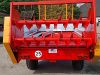 Manure spreader  Mestverspreider 4 Ton