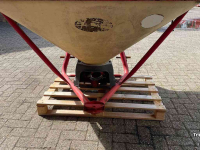 Fertilizer spreader Vicon PS 604 Pendelstrooier