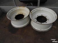 Wheels, Tyres, Rims & Dual spacers New Holland 12x24
