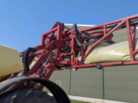 Fieldsprayer pull-type Hardi commander 4500 I Twin Force