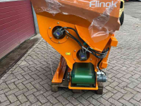 Sawdust spreader for boxes Flingk KSS 1015 instrooi bak