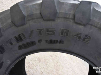 Wheels, Tyres, Rims & Dual spacers Trelleborg 710/75 R42