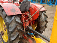 Tractor David Brown 880