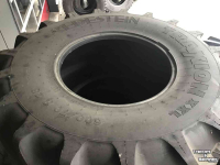 Wheels, Tyres, Rims & Dual spacers Vredestein Set 710/75R38 en 600/70R28