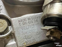 Excavator tracks New Holland Brandstofpomp voor NewH E175B C Parts nr:2856014R