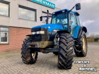 Tractor New Holland TM125 Range Command Tractor