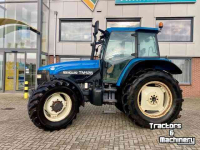 Tractor New Holland TM125 Range Command Tractor