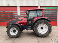 Tractor Valtra T130