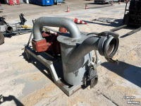 Manure pump Battioni Pagani Mestpomp BR 200 op driepunt met stenenvanger