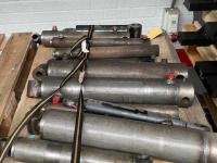 Diverse used spare-parts  Cilinders Hydraulische  (diverse)