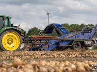Onion harvester SU-Tech uienlader met doorvalmat