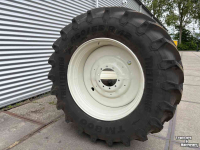 Wheels, Tyres, Rims & Dual spacers Trelleborg TM-800 Banden 650/65R42 Vaste Velg