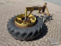 Feed sweeper wheel  Voerband