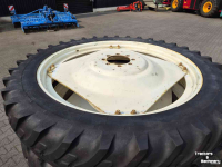 Wheels, Tyres, Rims & Dual spacers Michelin 320/90R54, cultuurwielen veldspuit