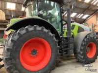 Tractor Claas Axion 810 Cebis Tractor