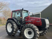 Tractor Valtra 8950