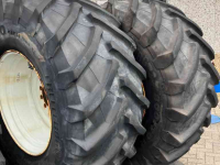 Wheels, Tyres, Rims & Dual spacers Trelleborg Set TM900  800/70R38 op velg asgat 280/335/10gaats  48mm