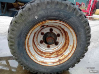 Fertilizer spreader Trioliet Mullos TST 1150 kunstmeststrooier