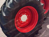 Wheels, Tyres, Rims & Dual spacers Alliance 540/65R28 Agristar 365 op Fendt velg 8 gaats, +/- 40MM