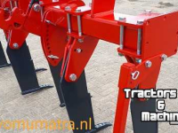 Deep subsoiler ADV Technik Voorzetwoeler vomumatra met stand. hydr. hef